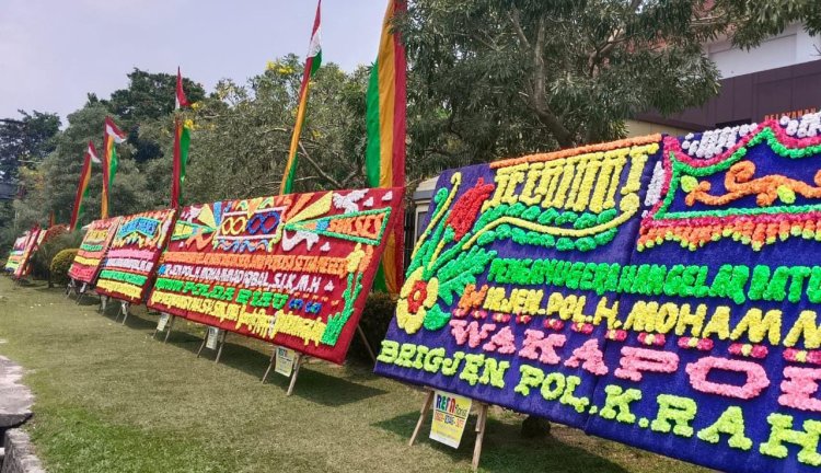 Kapolda Riau Diserbu Ribuan Kalangan, Ketua Lembaga Sikapi