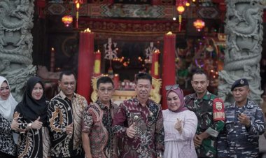 Bupati Rohil Menandatangani Peresmian Jembatan dan Kelenteng Sinaboi