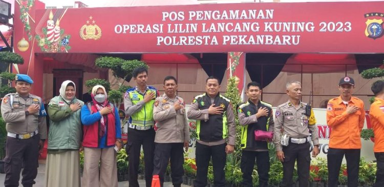 Satgas Banops Dokkes Ops Lilin-LK Patroli ke Pos PAM Sigap Berikan Pelayanan Kesehatan Masyarakat