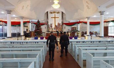 Natal 2024, Brimob Polda Riau Sterilisasi ke Gereja di kota Pekanbaru