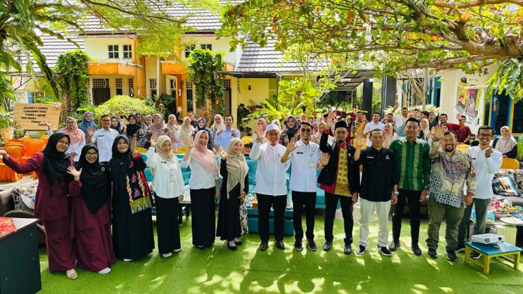 Luncurkan Layanan Pendidikan yang Baik, Garden School Indonesia Launching Aplikasi HUGS + ME dan Buku TAKRIR Serta Buku HIFZH