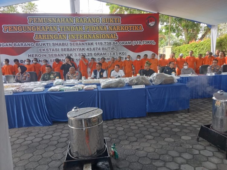 Polda Riau Gagalkan Peredaran Narkoba Senilai Rp133 Miliar