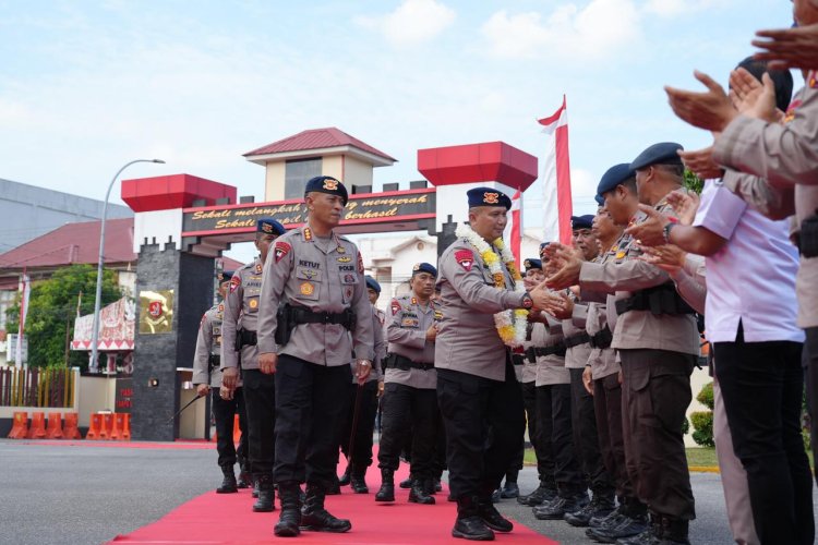 Dansat Brimob Riau sambut Danpas Brimob I Korbrimob Polri 