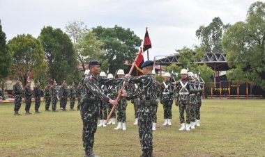 Dansat Brimob Polda Riau Pimpin Upacara Serah Terima Tunggul Batalyon A dan Batalyon B Pelopor