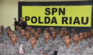 Dansat Brimob Riau Berikan Dukungan Penuh Kepada Siswa Diktukba SPN Polda Riau 2025