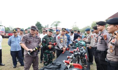 Kapolda Riau Pimpin Apel Tanggap Darurat Bencana 2025: Brimob Siap Terjun ke Lokasi
