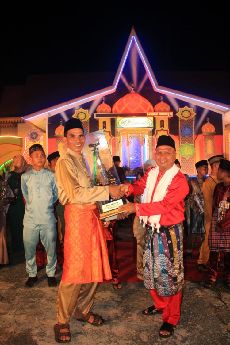 MTQ ke-XI Tingkat Kecamatan Kuala Kampar, Kelurahan Teluk Mendapat Piala Juara Umum